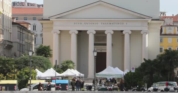 Trieste Itália Março 2020 Igreja San Antonino Nuovo Dia Ensolarado — Vídeo de Stock