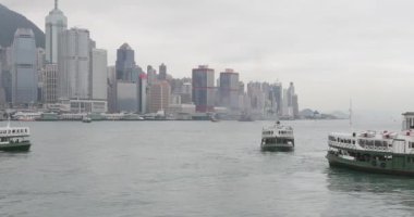 Hong Kong, Çin - 27 Nisan 2017: Liman İstasyonu Victoria Hrbour, Çin.