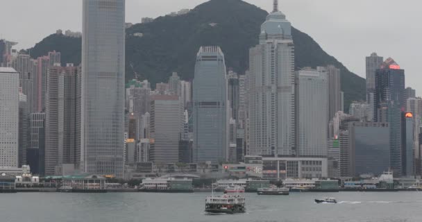 Hong Kong China Abril 2017 Star Ferry Boat Cruza Puerto — Vídeo de stock