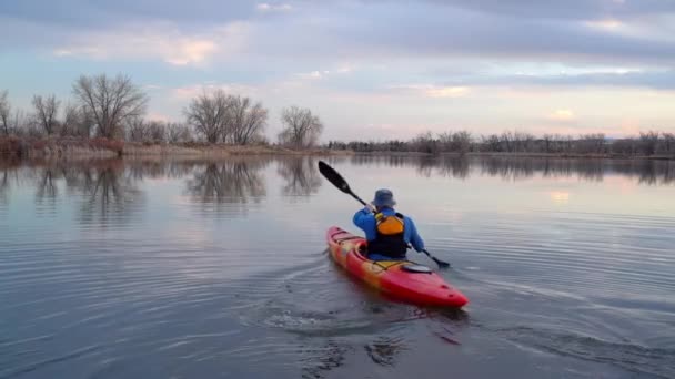 Fort Collins Usa März 2018 Paddler Starten Und Paddeln Mit — Stockvideo