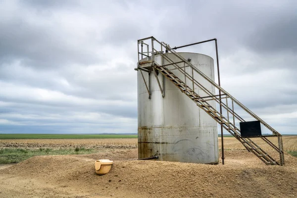 Gas Oil Production Facilities Eastern Colorado Collecting Tank — Stock Photo, Image