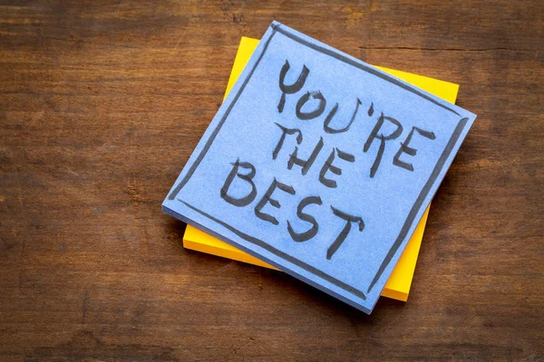 Zitten Naar Beste Handschrift Een Kleverige Nota Tegen Rustiek Hout — Stockfoto