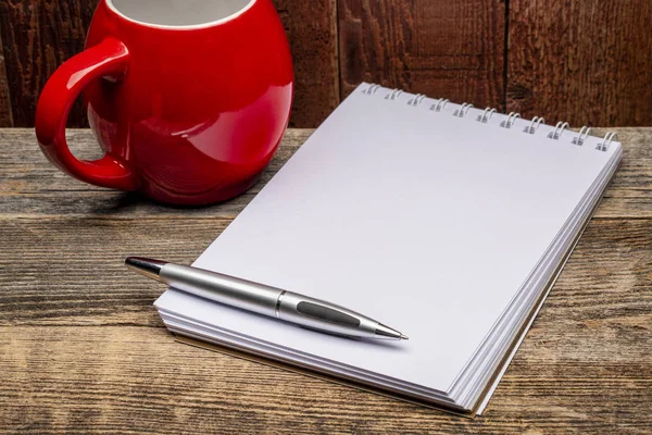 Blank Spiral Sketchbook Agains Rustic Wood Mug Tea Coffee — Stock Photo, Image