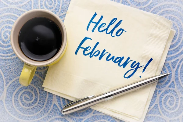 Hallo Februari Handschrift Een Servet Met Een Kop Koffie Tegen — Stockfoto