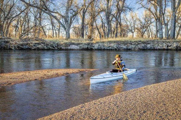 Remador Senior Una Canoa Expedición Cubierta Río South Platte Este —  Fotos de Stock