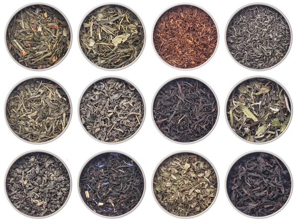 12个样品松散的叶子绿色 红色和草药茶在金属罐中隔离在白色 — 图库照片