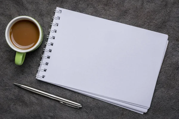 Blank spiral art sketchbook — Stock Photo, Image