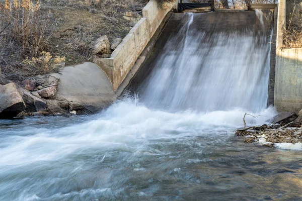 Deviazione dell'acqua nel nord del Colorado — Foto Stock