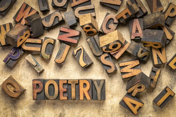Poëzie woord abstract in houtsoort — Stockfoto
