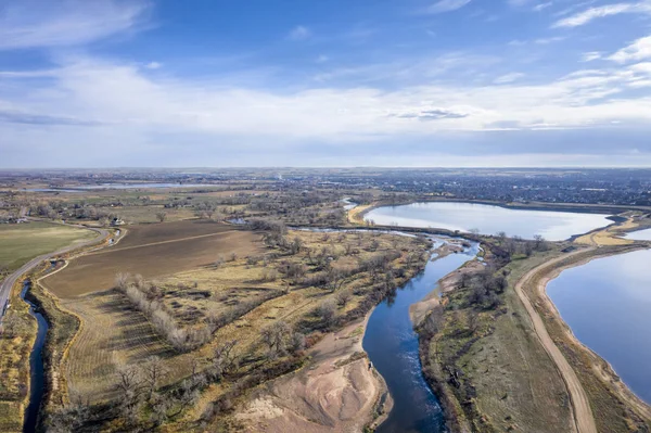 Vista aerea sulla valle del fiume — Foto Stock