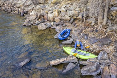kayak, packraft ve paddler havadan görünümü
