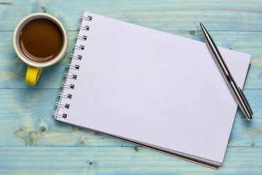 Boş spiral resim çizim defteri