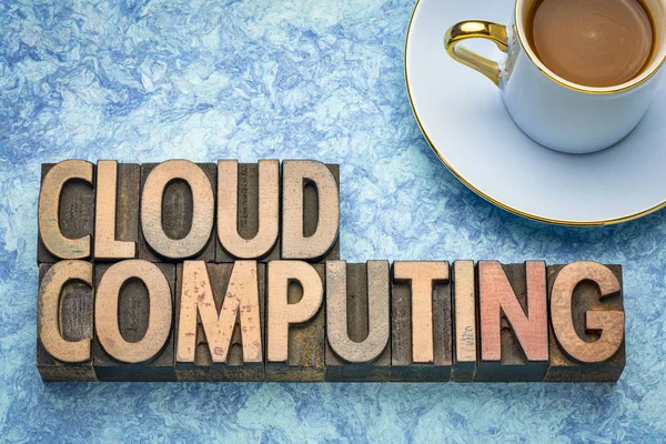 Cloud computing woord abstract in houtsoort — Stockfoto