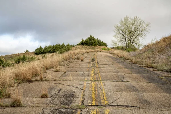 Old abandoned highway — Stock Photo, Image