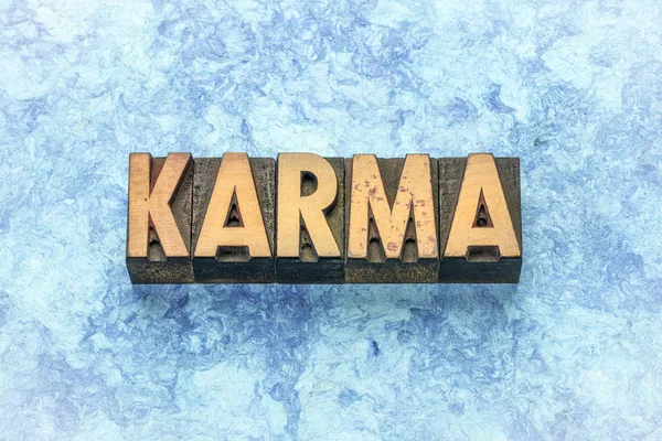 Karma szó típusú fa — Stock Fotó