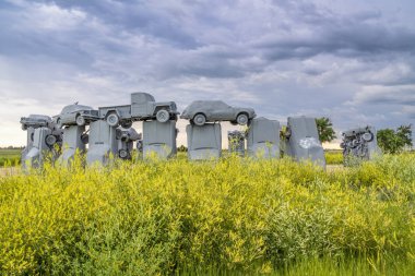 Carhenge, Stonehenge modern bir kopyasını 