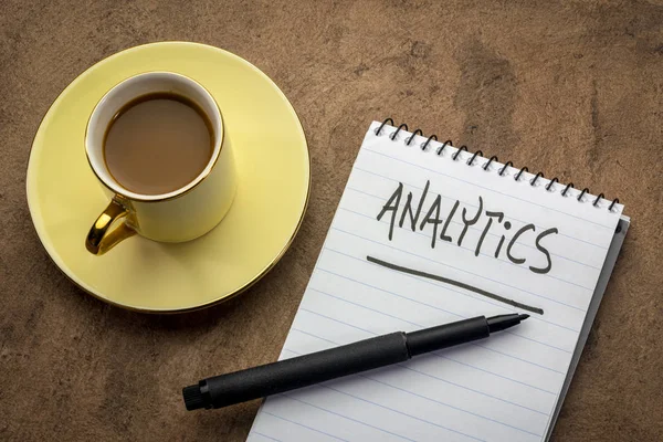 Analytics-handskrift i anteckningsbok — Stockfoto