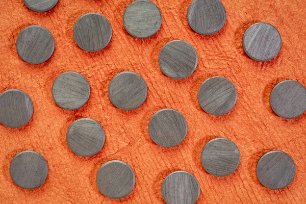 Pequenos ímãs de ferrite cerâmica — Fotografia de Stock