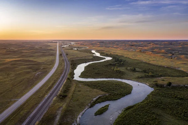 Fluss schlängelt sich in nebraska sandhills — Stockfoto