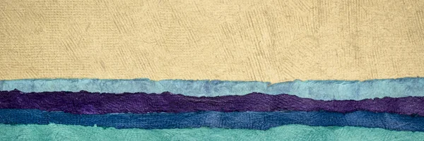 Abstract landschap - kleurrijke getextureerde vellen papier — Stockfoto