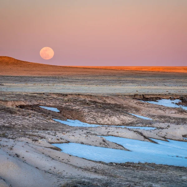 Solnedgång Och Månuppgång Över Prärien Pawnee National Gräsmark Norra Colorado — Stockfoto