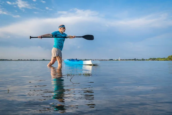 Senior Paddler Stretching Warming Morning Workout Stand Paddleboard Boyd Lake — Stock Photo, Image