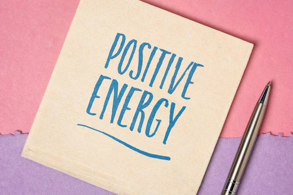 Nota Ispiratrice Energia Positiva Calligrafia Tovagliolo Contro Carta Fatta Mano — Foto Stock