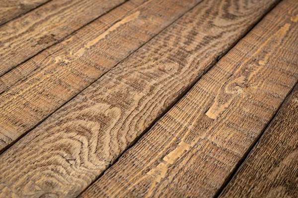 목재로 곡식과 무늬와 매듭이 나무로 대각선 널빤지 — 스톡 사진