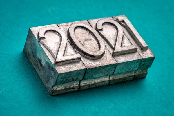 2021 Ano Vindima Tipo Metal Letterpress Gritty Contra Papel Artesanal — Fotografia de Stock