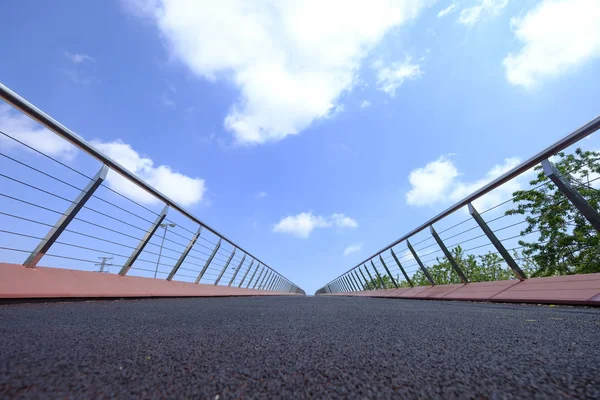 Puente Peatonal Para Cruzar Una Autopista Cerca Ciudad Vilaseca Tarragona —  Fotos de Stock