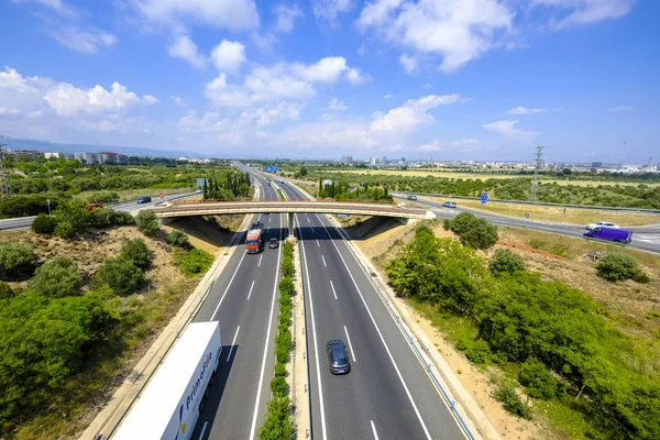 Vilaseca 塔拉戈纳 西班牙 2018年5月22日 Ap7 高速公路在 Vilaseca 市附近和塔拉戈纳石化复合体 — 图库照片