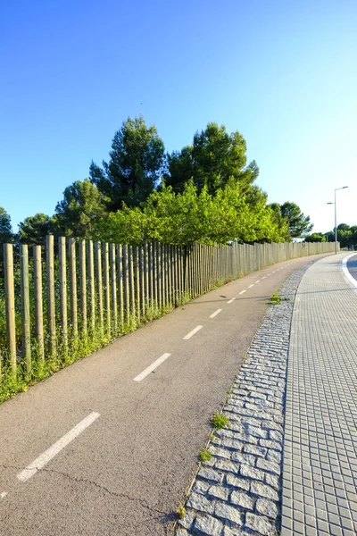 Caminho Bicicleta Especial Lado Parque Urbano Cidade Sant Cugat Del — Fotografia de Stock