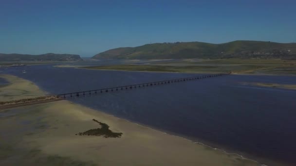 Drone lotnicze z Knysna w Republice Południowej Afryki — Wideo stockowe