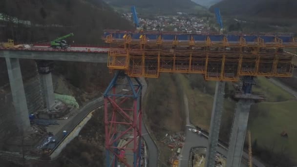 Nieuwe spoorlijn bruggenbouw - Stuttgart 21, Aichelberg — Stockvideo