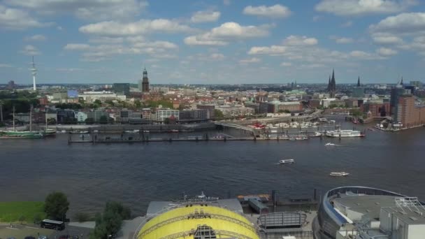 Schilderachtig panorama over de haven van Hamburg — Stockvideo