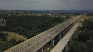 İnşaat işleri ile bir Alman Autobahn havadan görünümü