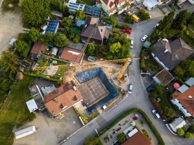 Almanya 'da geleneksel köyün havadan görünümü.