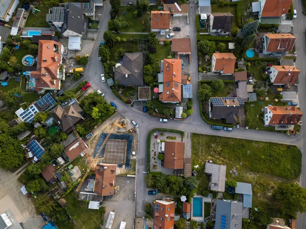 Widok z lotu ptaka na tradycyjną wioskę w Niemczech. — Zdjęcie stockowe