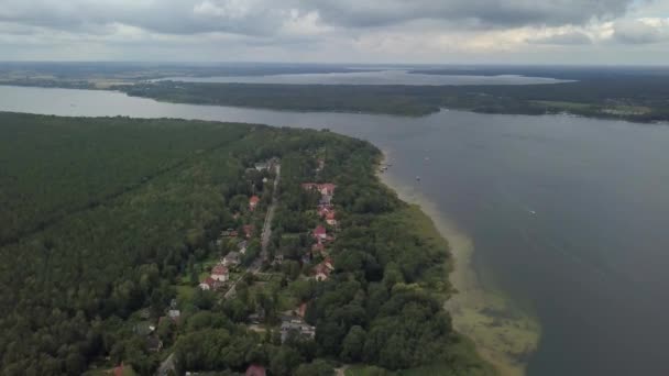 Luftaufnahme der mecklenburgischen Seenplatte, Deutschland — Stockvideo