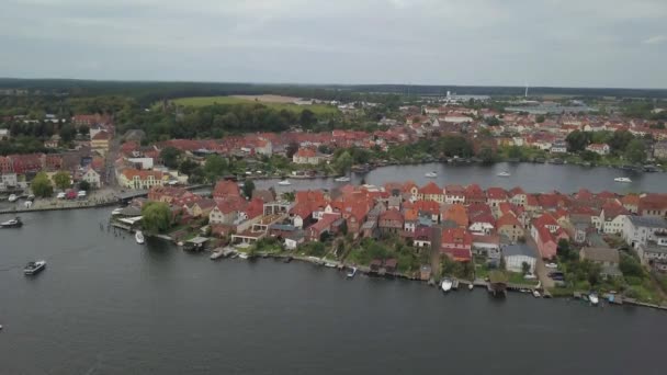 Malchow i Mecklenburgs sjödistrikt, Tyskland — Stockvideo