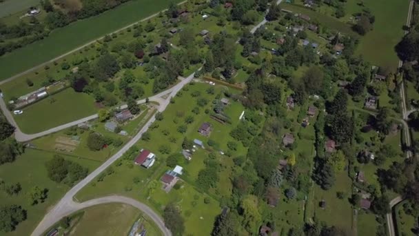 Αεροφωτογραφία των κήπων κατανομής στα περίχωρα της Στουτγάρδης στη νότια Γερμανία — Αρχείο Βίντεο