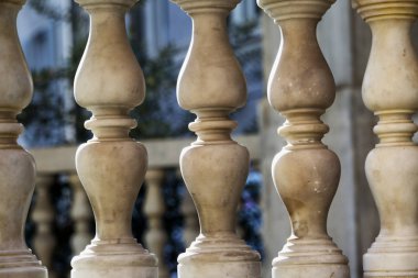 Yakın çekim yatay görüntü taş sütunlar