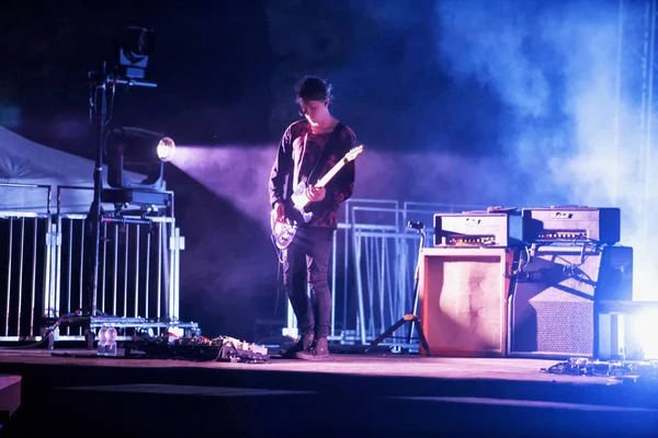 2018 스코틀랜드 Iride Fraschini 축제에 이탈리아 카스텔로 Visconteo에서 Mogwai — 스톡 사진