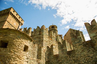 Fenis 16. yüzyıl İtalya şatosu, yakın çekim.