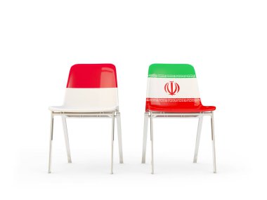 Endonezya ve iran Bayraklı iki sandalye