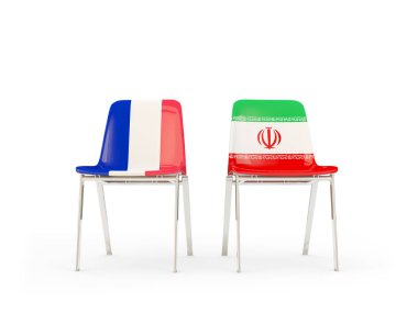 Fransa ve iran Bayraklı iki sandalye