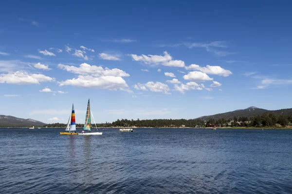 Big Bear Lake Southern California Voiliers Blue Sky — Photo