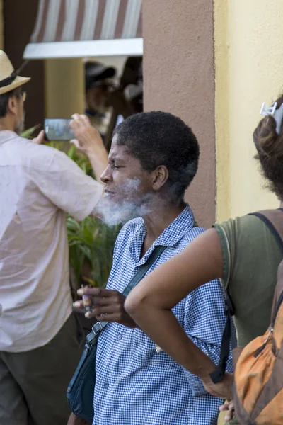 Havana Kuba Feb 2018 Alte Havana Stadtlandschaft Mit Lokalen Menschen — Stockfoto