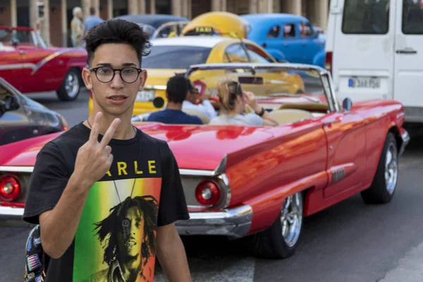 Havana Cuba 2018 Vintage Classic American Cars Restored Condition Provide — Stock Photo, Image