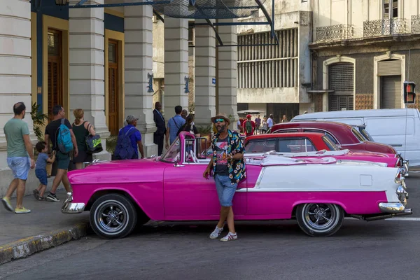 Αβάνα Κούβα 2018 Vintage Κλασικό Αμερικανικά Αυτοκίνητα Στον Αποκατεστημένο Όρο Royalty Free Φωτογραφίες Αρχείου